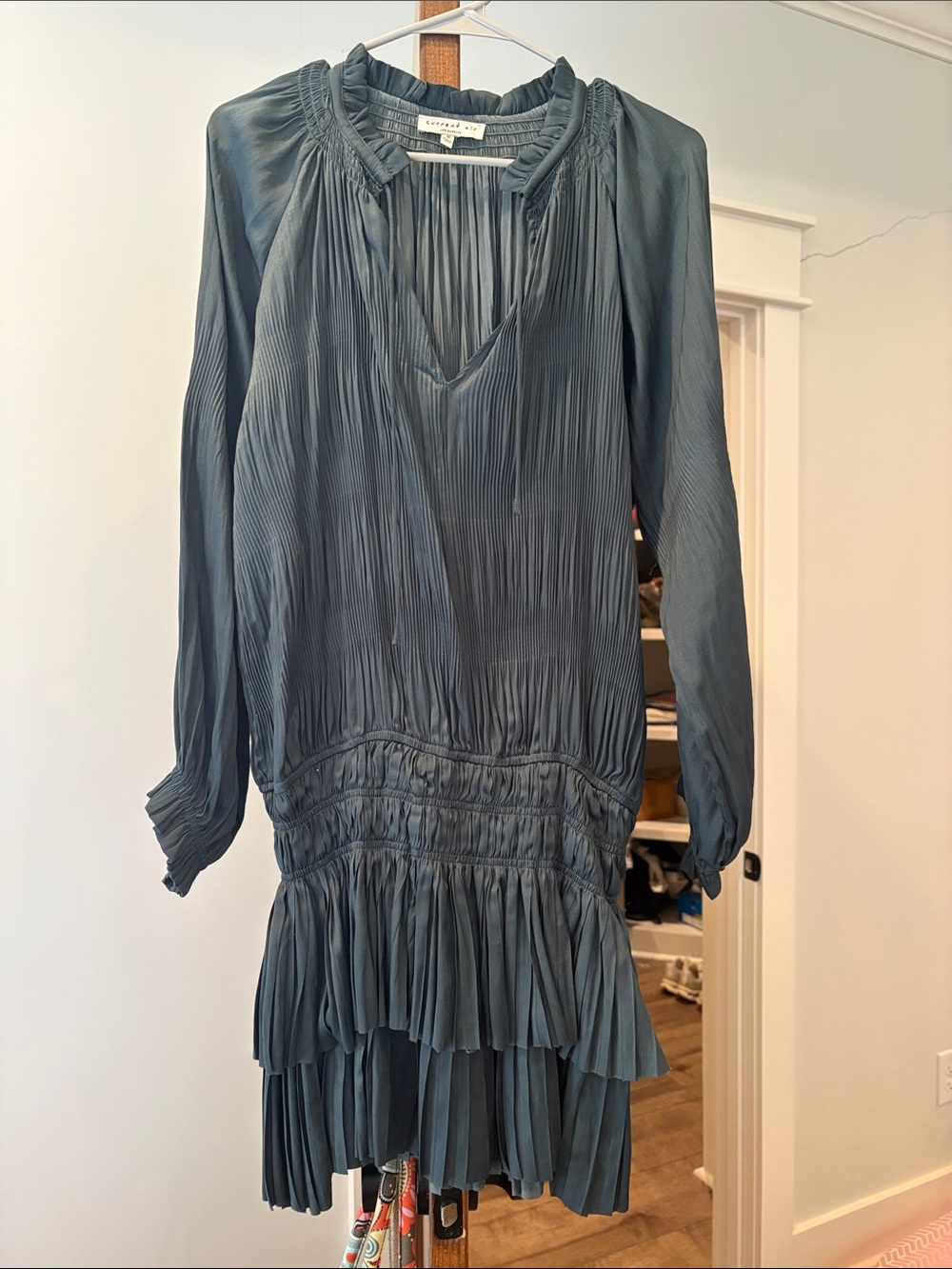 Current Air ruched waist hunter green dress Pleated V-Neck Long Sleeve